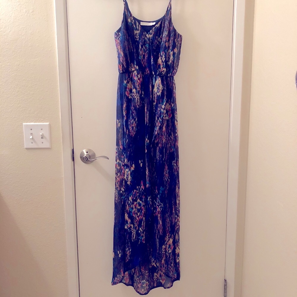 LUSH Hi-Lo Blue print Maxi Dress